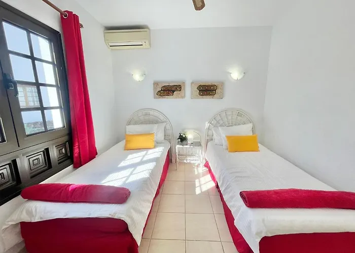 Seaview Townhouse In Puerto Santiago & Gigantes Puerto de Santiago (Tenerife)