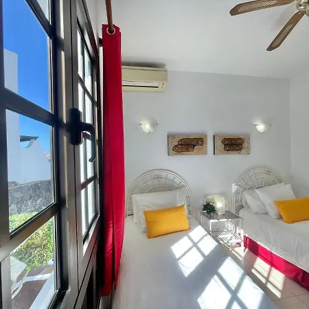 Seaview Townhouse In Puerto Santiago & Gigantes Apartman *