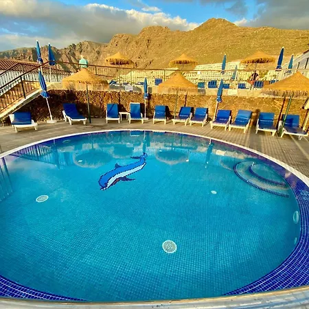 Seaview Townhouse In Puerto Santiago & Gigantes Apartment
