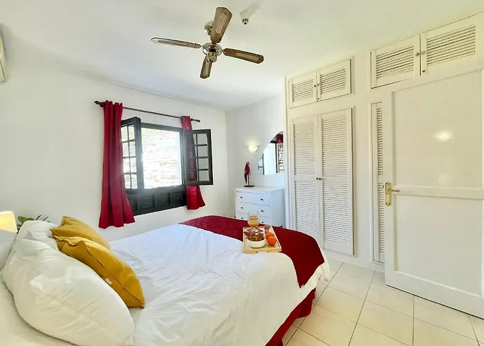 Seaview Townhouse In Puerto Santiago & Gigantes Puerto de Santiago (Tenerife)