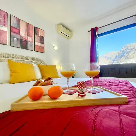 Seaview Townhouse In Puerto Santiago & Gigantes Apartament Puerto de Santiago (Tenerife)